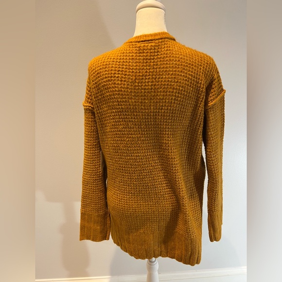 NWT a.n.a a new approach Sweater Size med Honey Ginger Brown V  Neck pullover - Picture 5 of 7